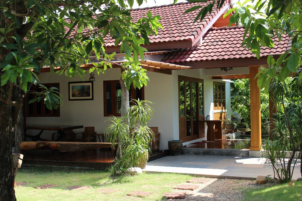 Tree Home Plus Nakhon Si Thammarat Exterior foto
